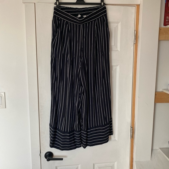 ❤️4/$40 SALE! ❤️ - Gap wide leg striped pants - Picture 5 of 8